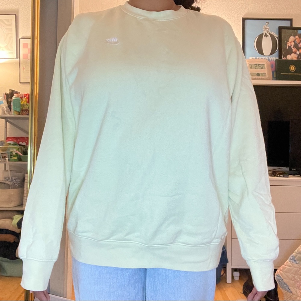 Nike crewneck